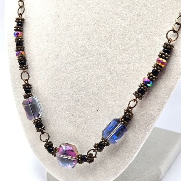 VINTAGE Pastel Glass Faceted Stone Beaded Necklace Unique Heart Clasp - Picture 1 of 8